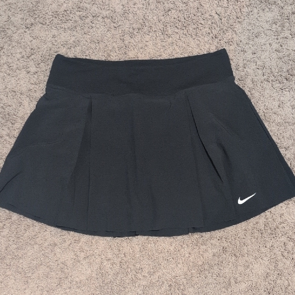 Nike Women's Black Pleated Mini Skort